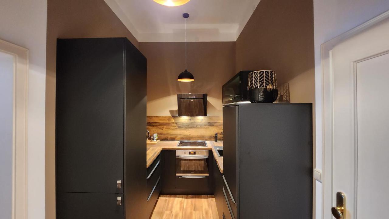 Das Ferienapartment Alexandrine Direkt Am Pfaffenteich Mit Eigenem Parkplatz Σβερίν Εξωτερικό φωτογραφία