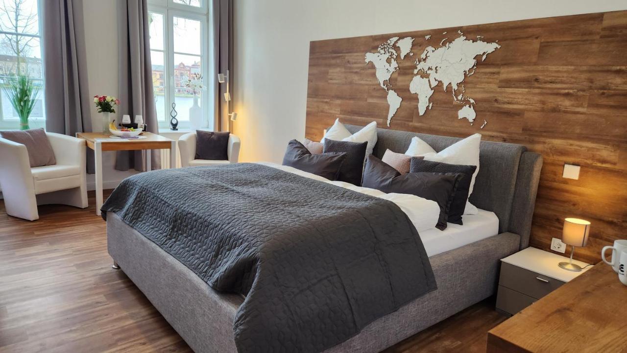 Das Ferienapartment Alexandrine Direkt Am Pfaffenteich Mit Eigenem Parkplatz Σβερίν Εξωτερικό φωτογραφία